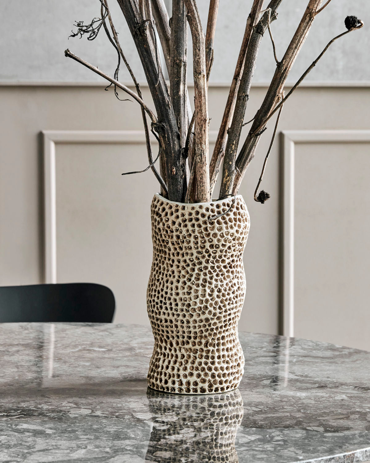 House Doctor Pan Vase, Beige | House Doctor | Køb online hos Moster D – Hurtig levering