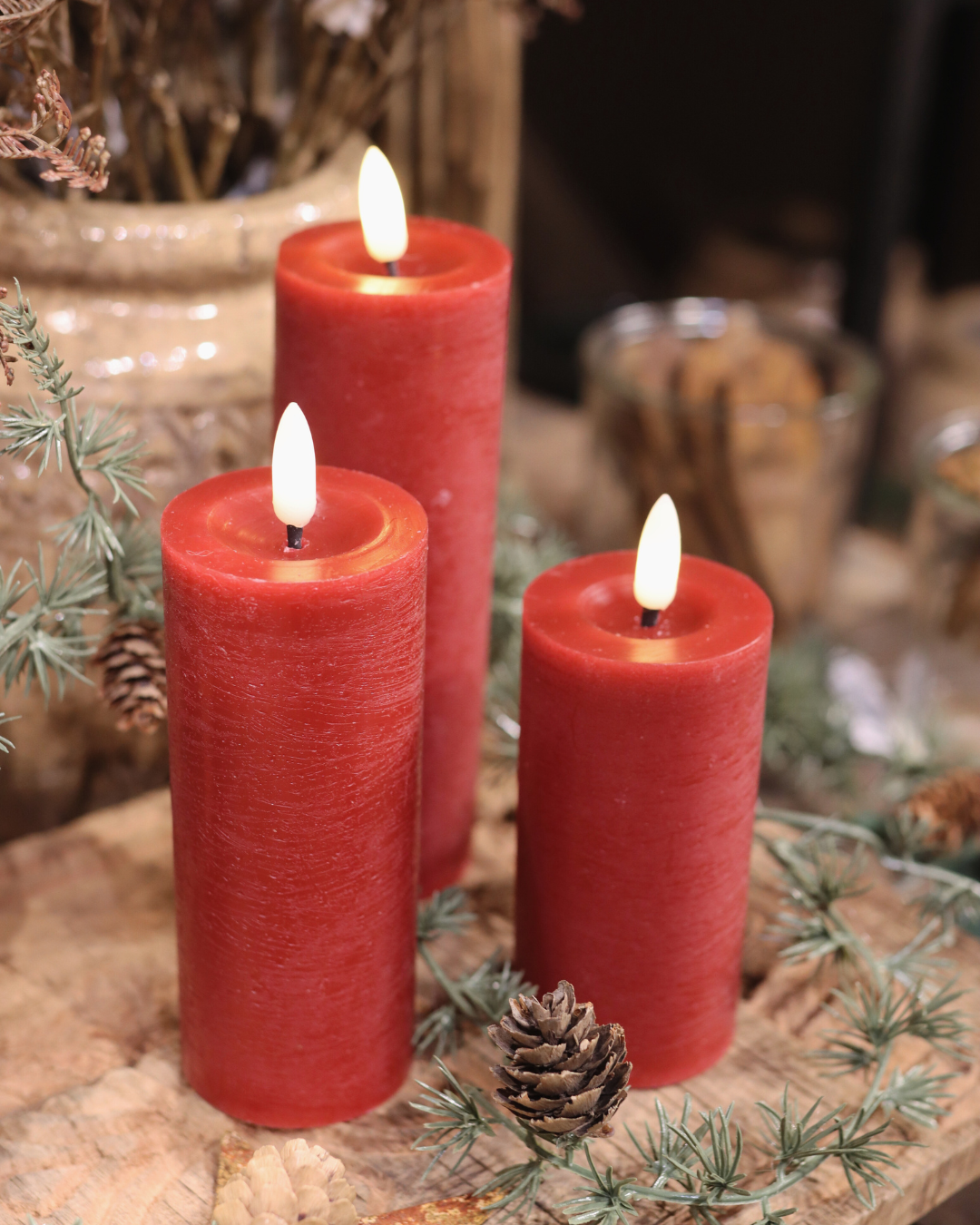 Røde LED-lyssæt med 3 bloklys inkl fjernbetjening | Nordic Flame | Køb online hos Moster D – Hurtig levering