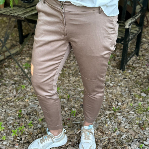 Isay Chino Pant - Potato | Isay | Køb online hos Moster D – Hurtig levering