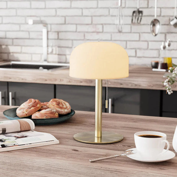 Nordic Flame Trådløs LED Bordlampe – 26 cm Messing - inkl fjernbetjening.