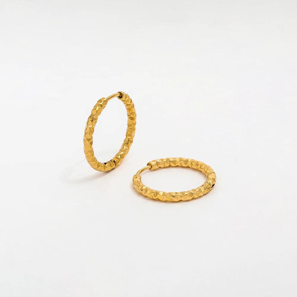 Irregulær Øreringe 18K Guldbelagt | muun studios | Køb online hos Moster D – Hurtig levering