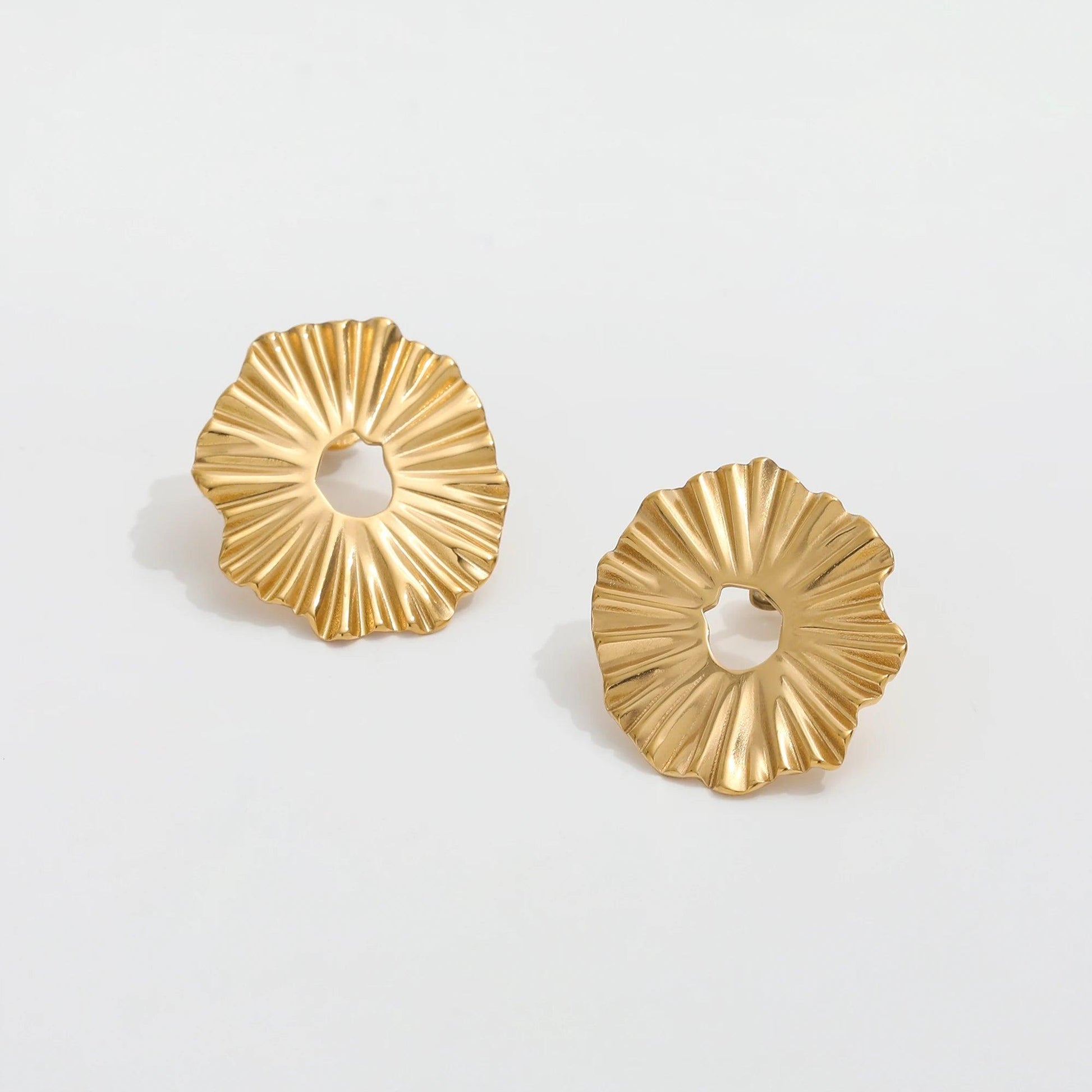 Solsikke Ørestikkere 18k Guldbelagt | muun studios | Køb online hos Moster D – Hurtig levering