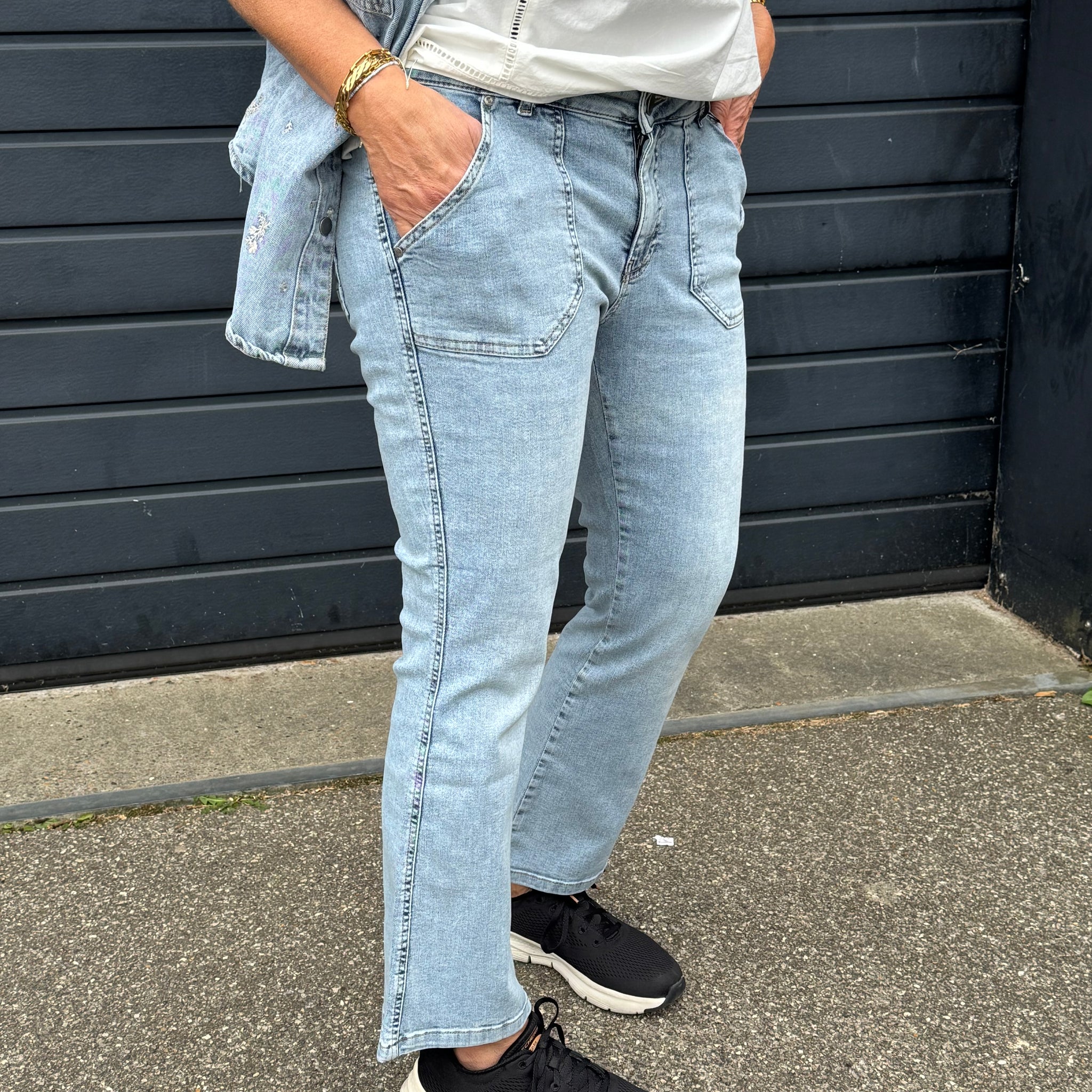 Isay Como Flare Jeans - Summer Blue Wash