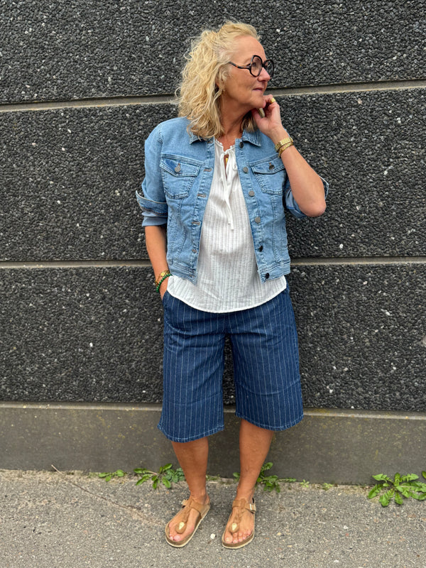 Culture Mai Renny City Shorts - Dark Blue Wash
