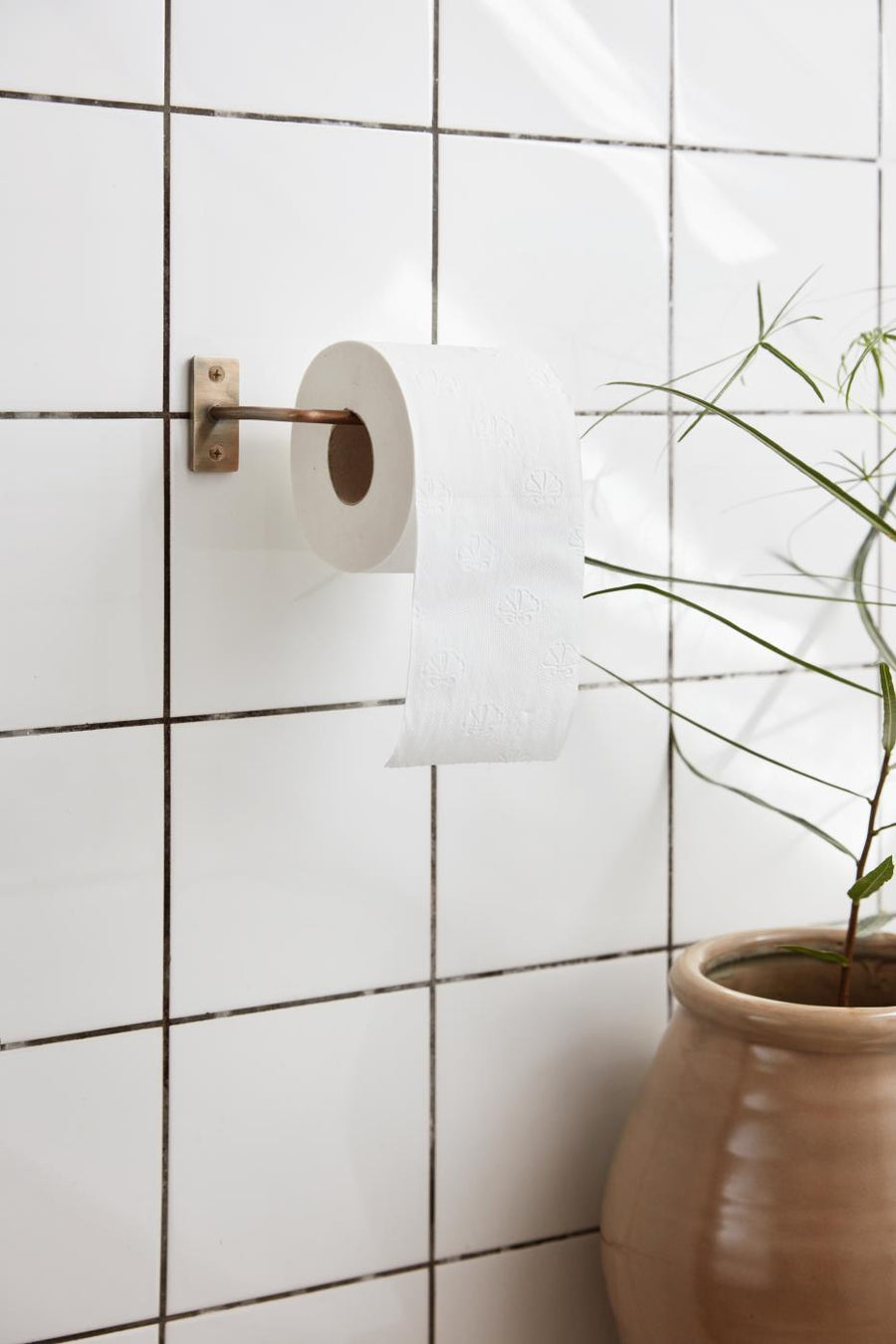 Ib Laursen messing toiletpapirholder | Ib Laursen | Køb online hos Moster D – Hurtig levering