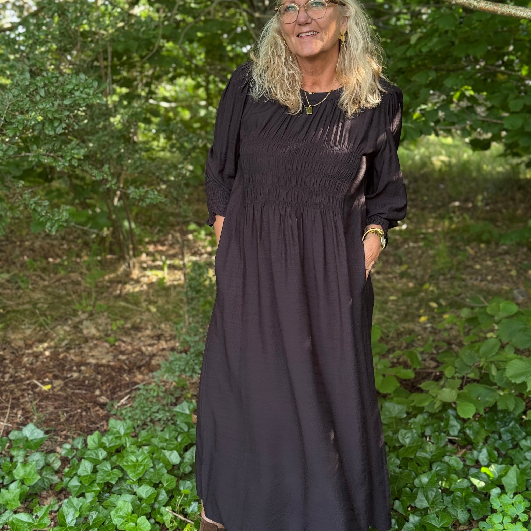 Isay Ane Smock Kjole - Black