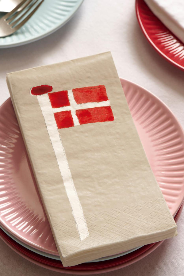 Ib Laursen Serviet m/Dannebrog på Flagstang