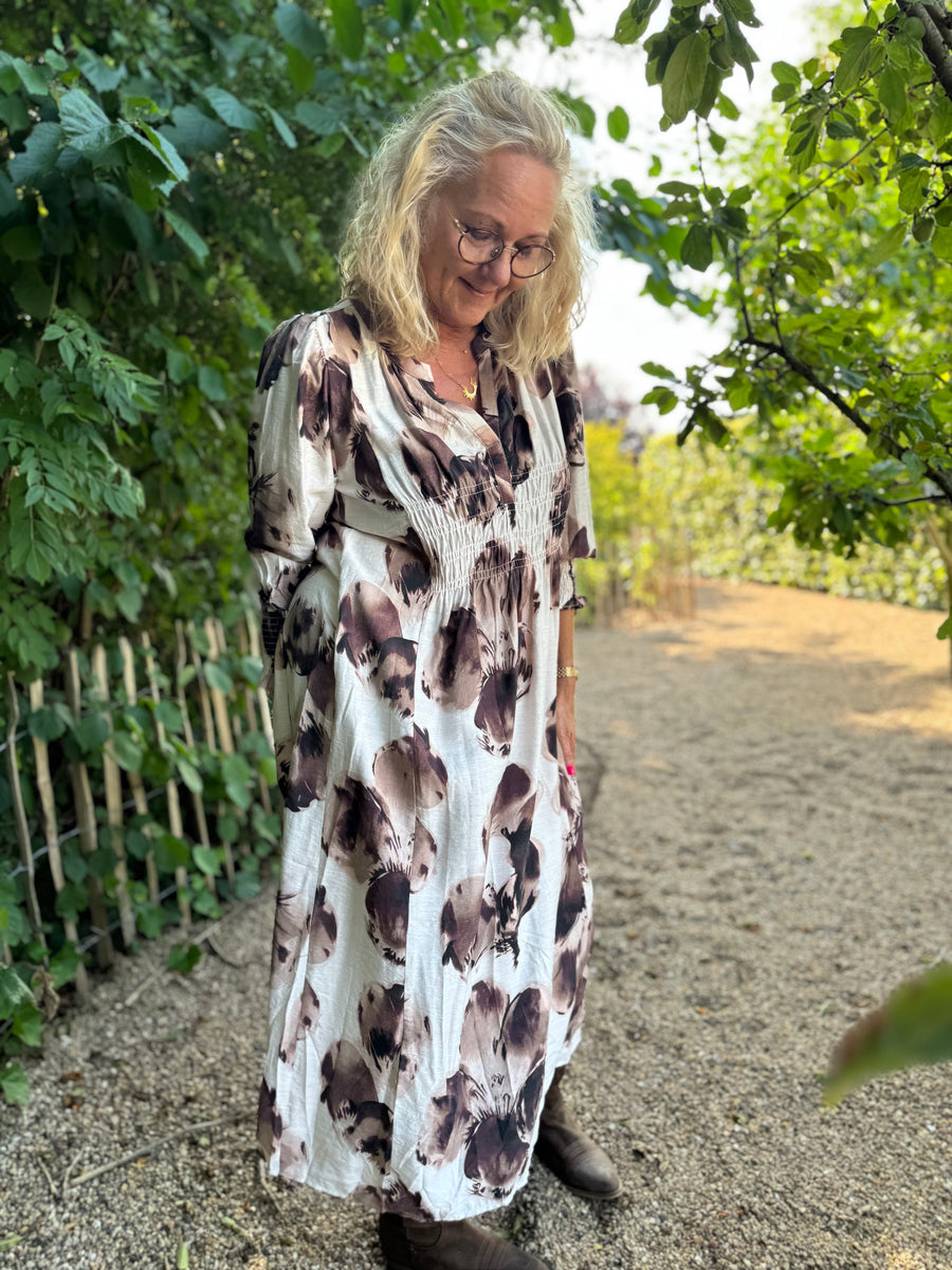 Isay Naomi V-Neck Dress - Aubergine Floral