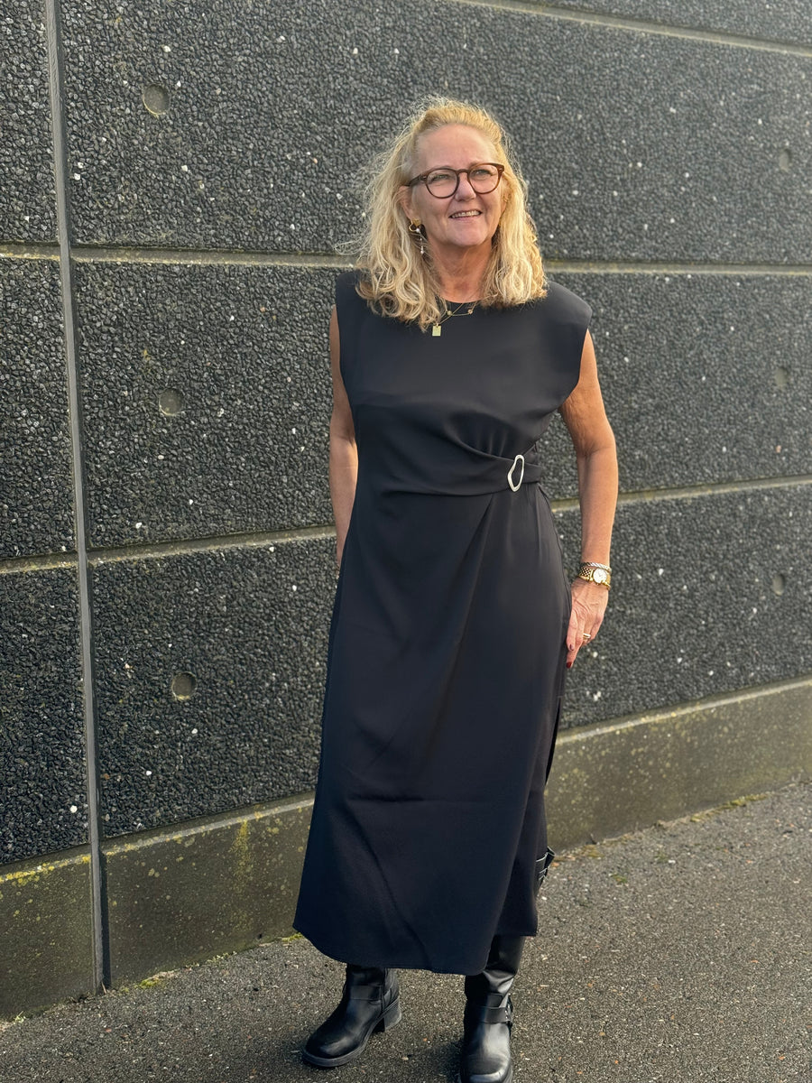Culture Slinky Aram Dress - Black