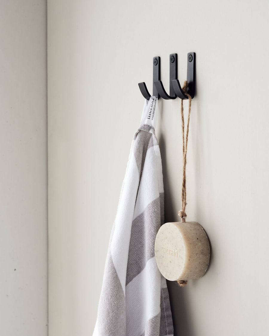 Meraki Thapsus Knage - Brushed Black Finish