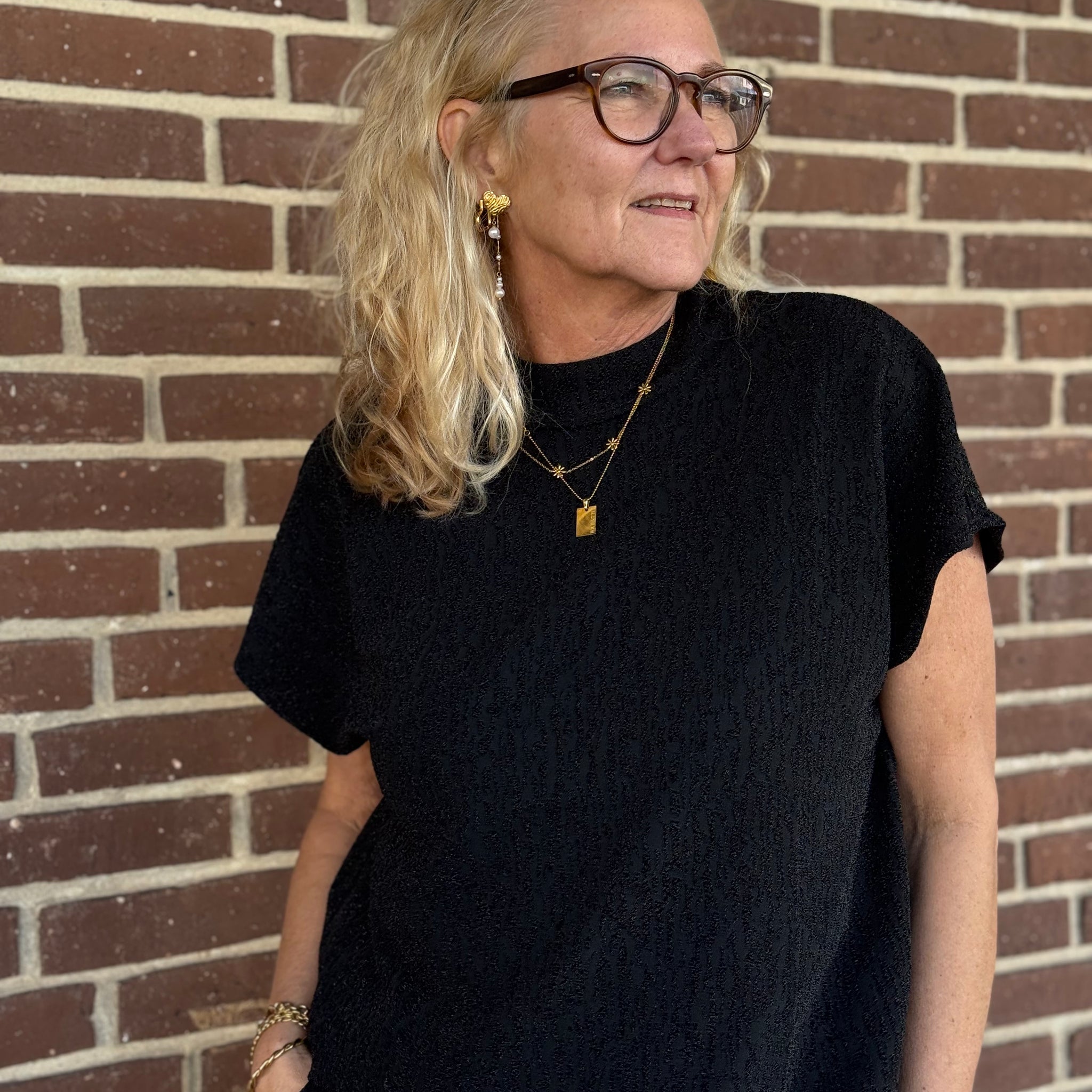 Culture Akari Capsleeve - Black