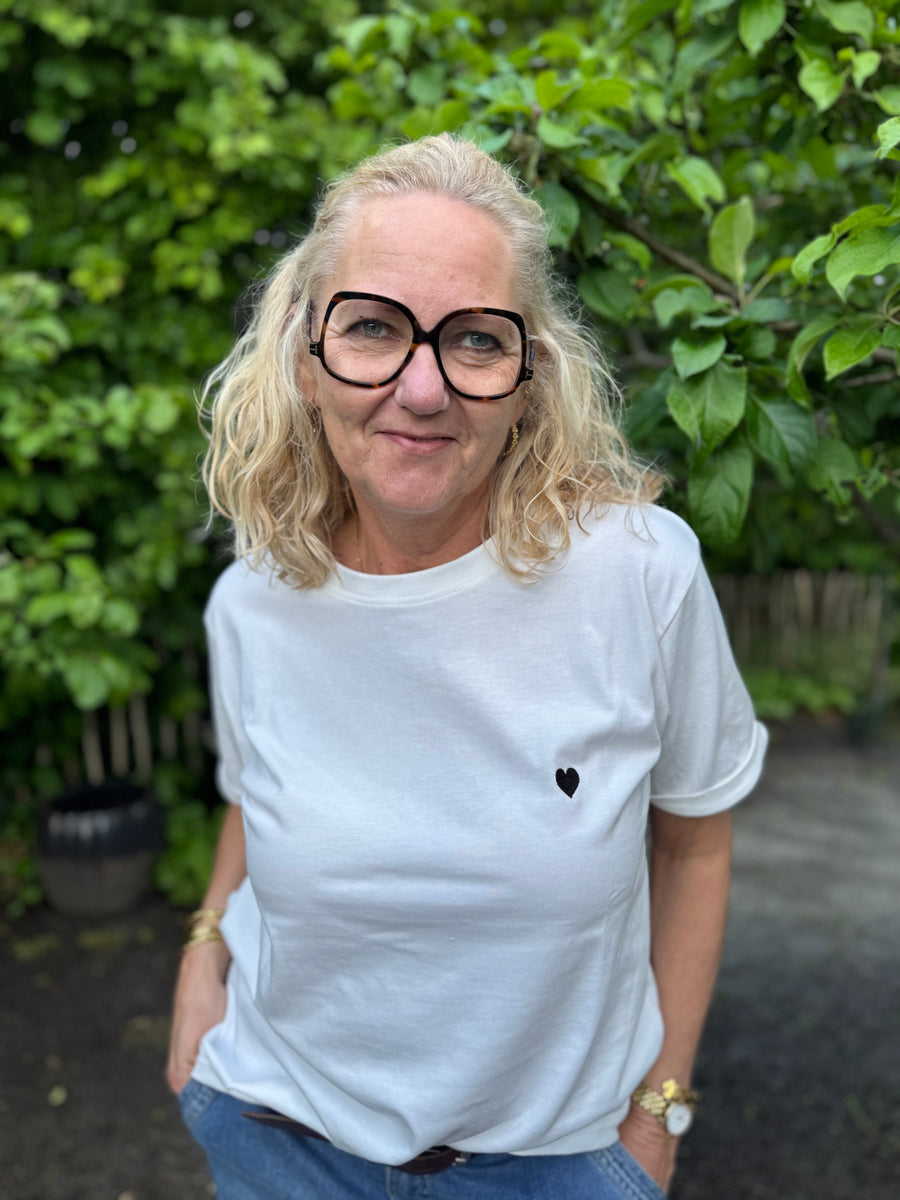 Kaffe Heart T-shirt - Chalk/Black Deep Heart