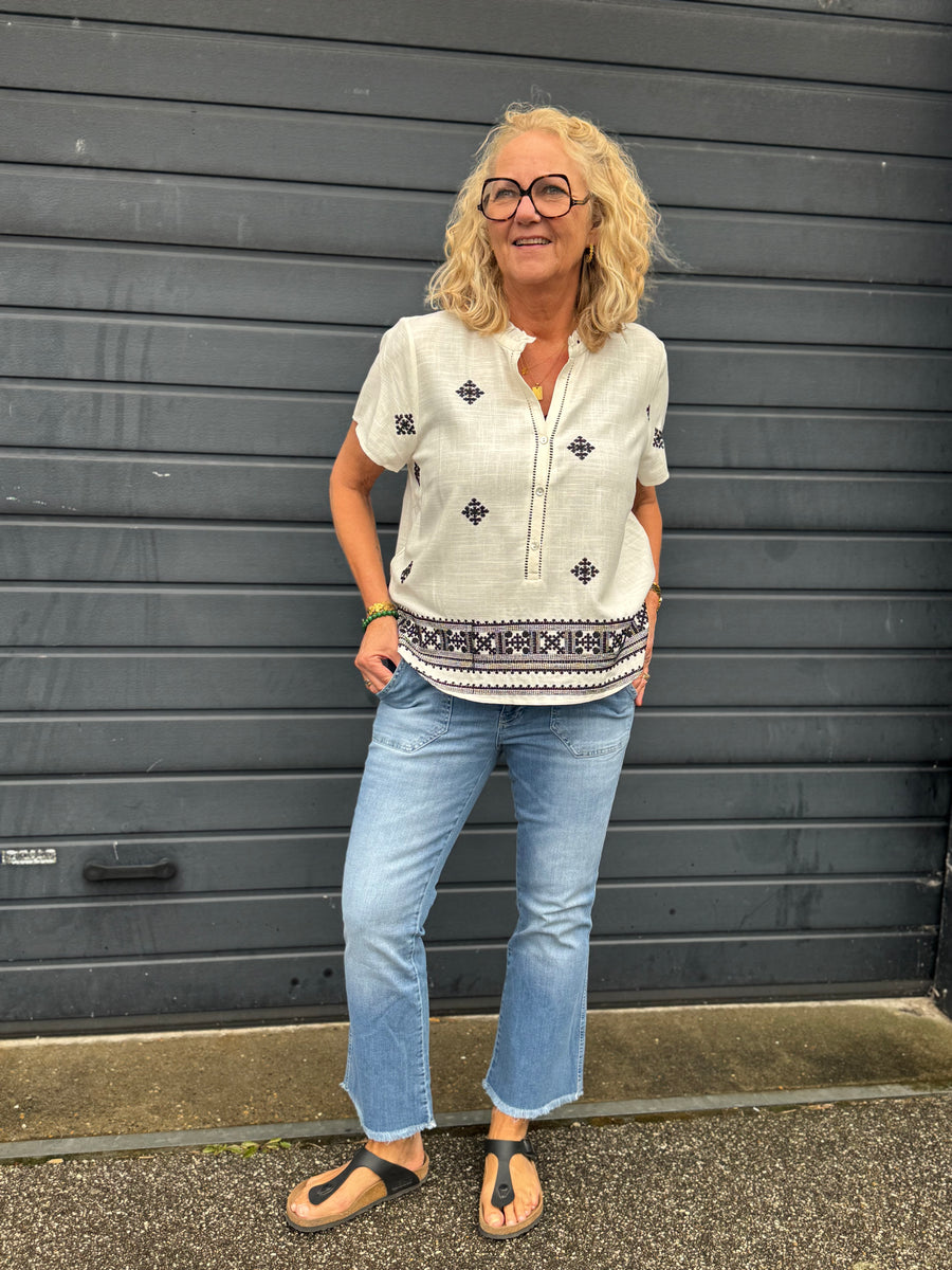 Isay Como Flare Jeans - Como Blue Wash
