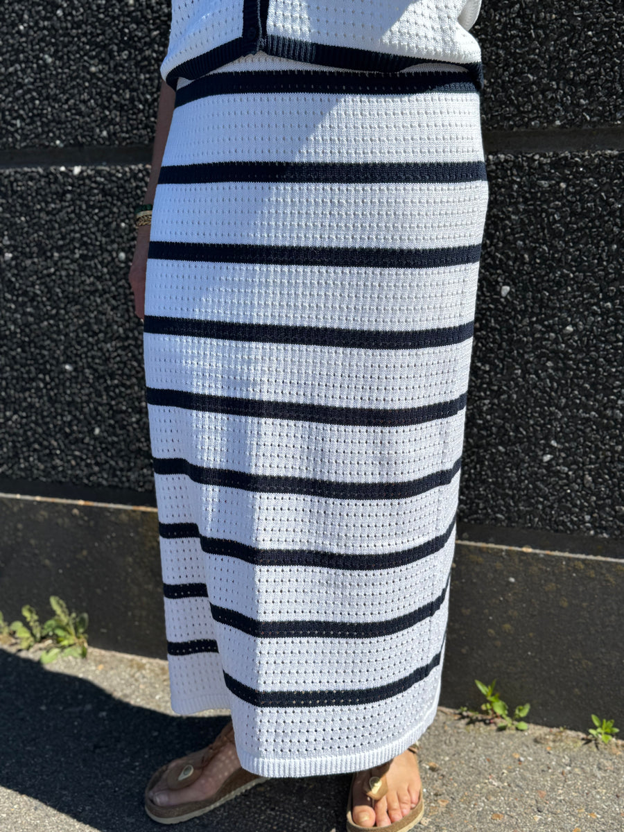 Kaffe Brianne Knit Skirt - Chalk/Midnight Marine