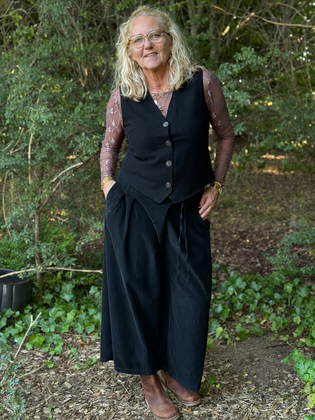 Isay Pearl Waistcoat - Black
