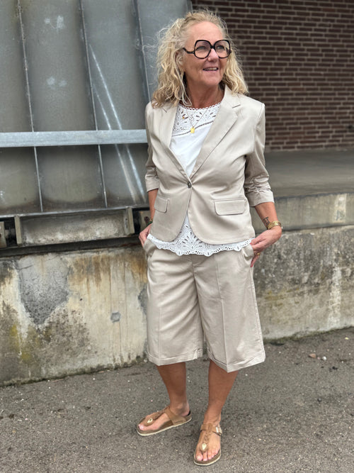 Cream Gia Short Blazer - Feather Grey