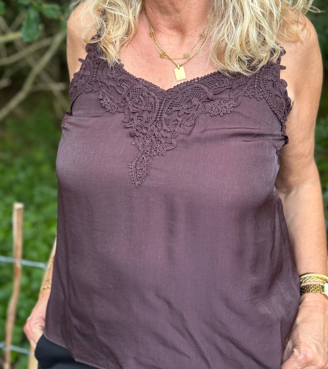 Cream Anna Top - Chocolate Plum