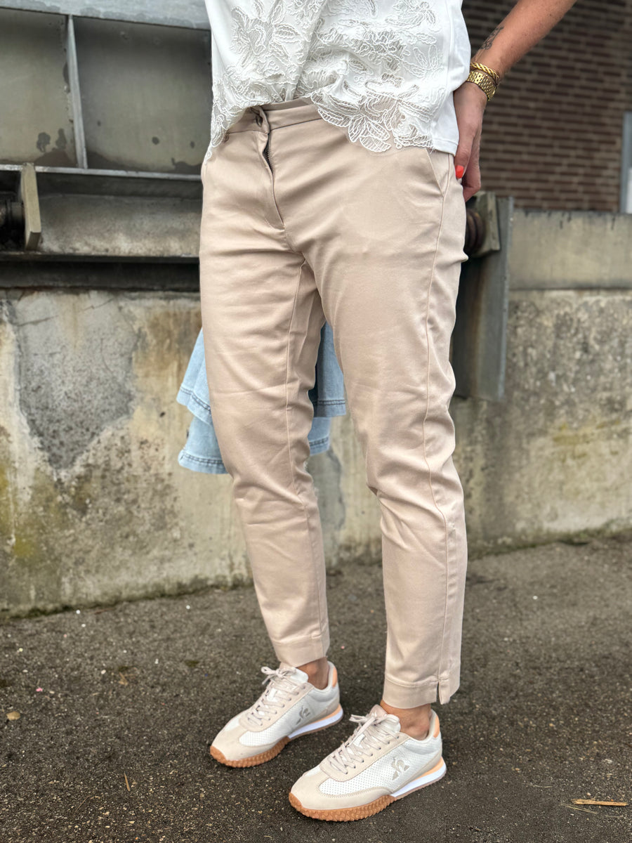 Isay Chino Pant - Sand