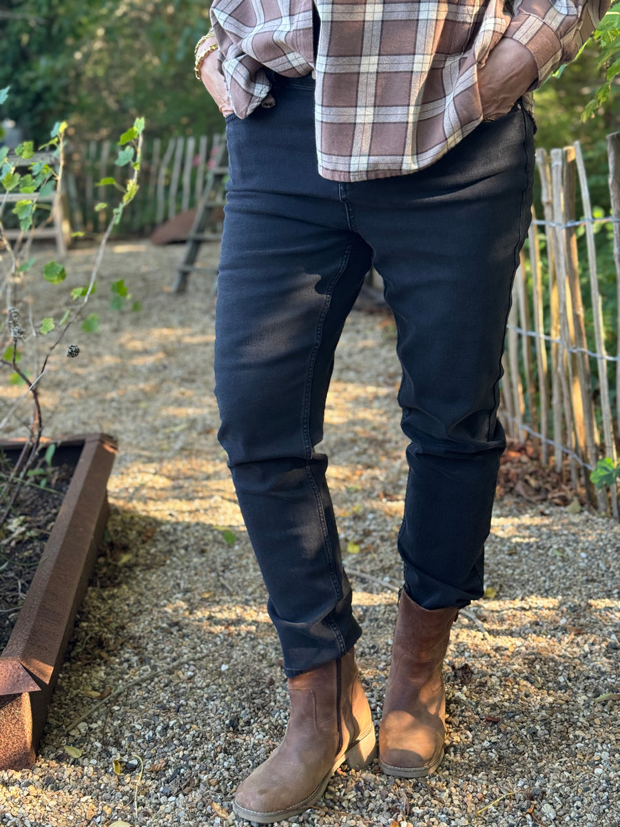 Isay Monza Straight Jeans - Black Denim Wash