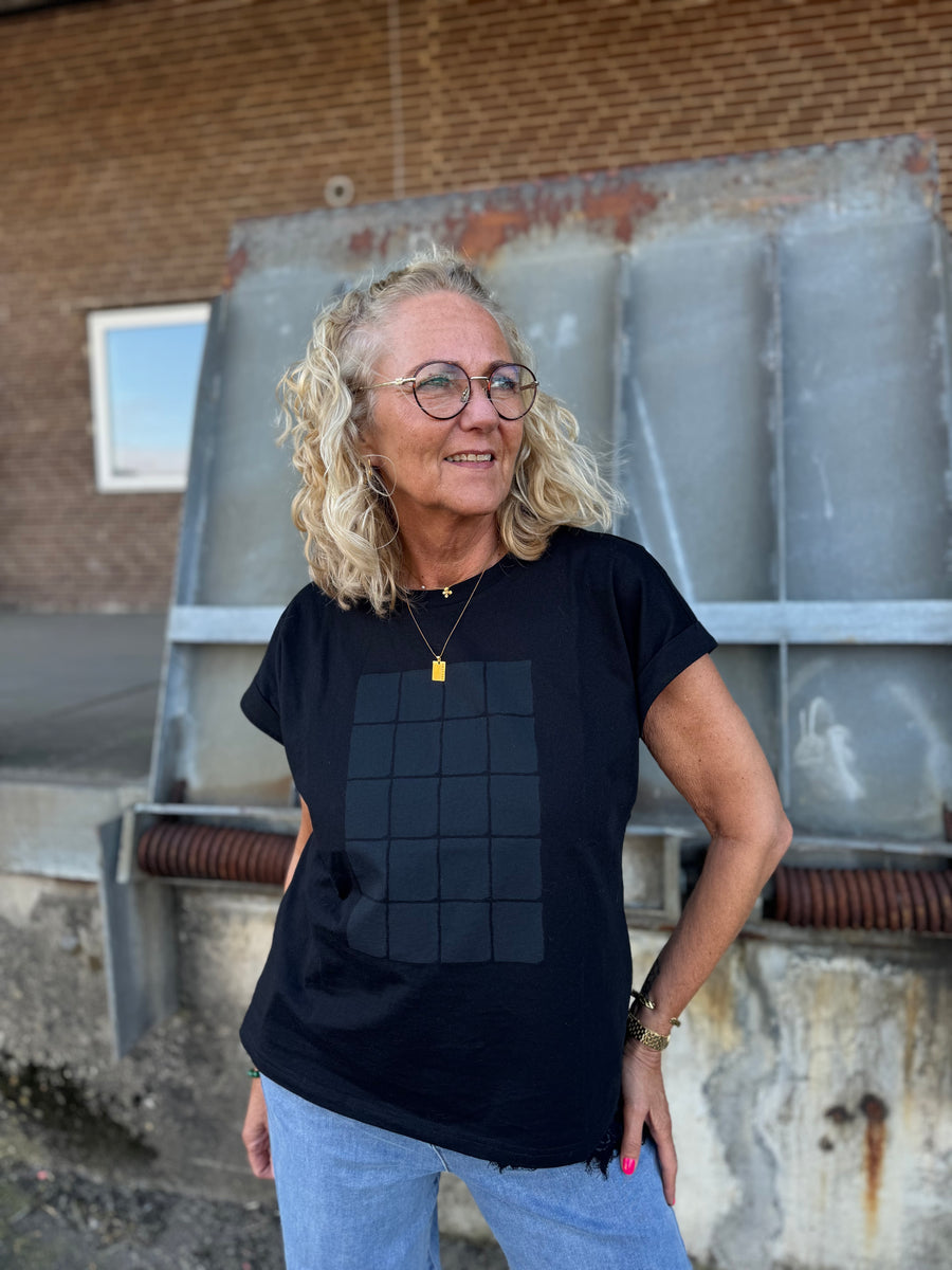 Nü Denmark Cheyenne Tee - Black