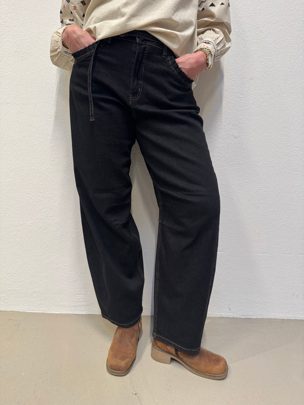 Cream Caysa Ankl Barrel Jeans - Black Washed Denim