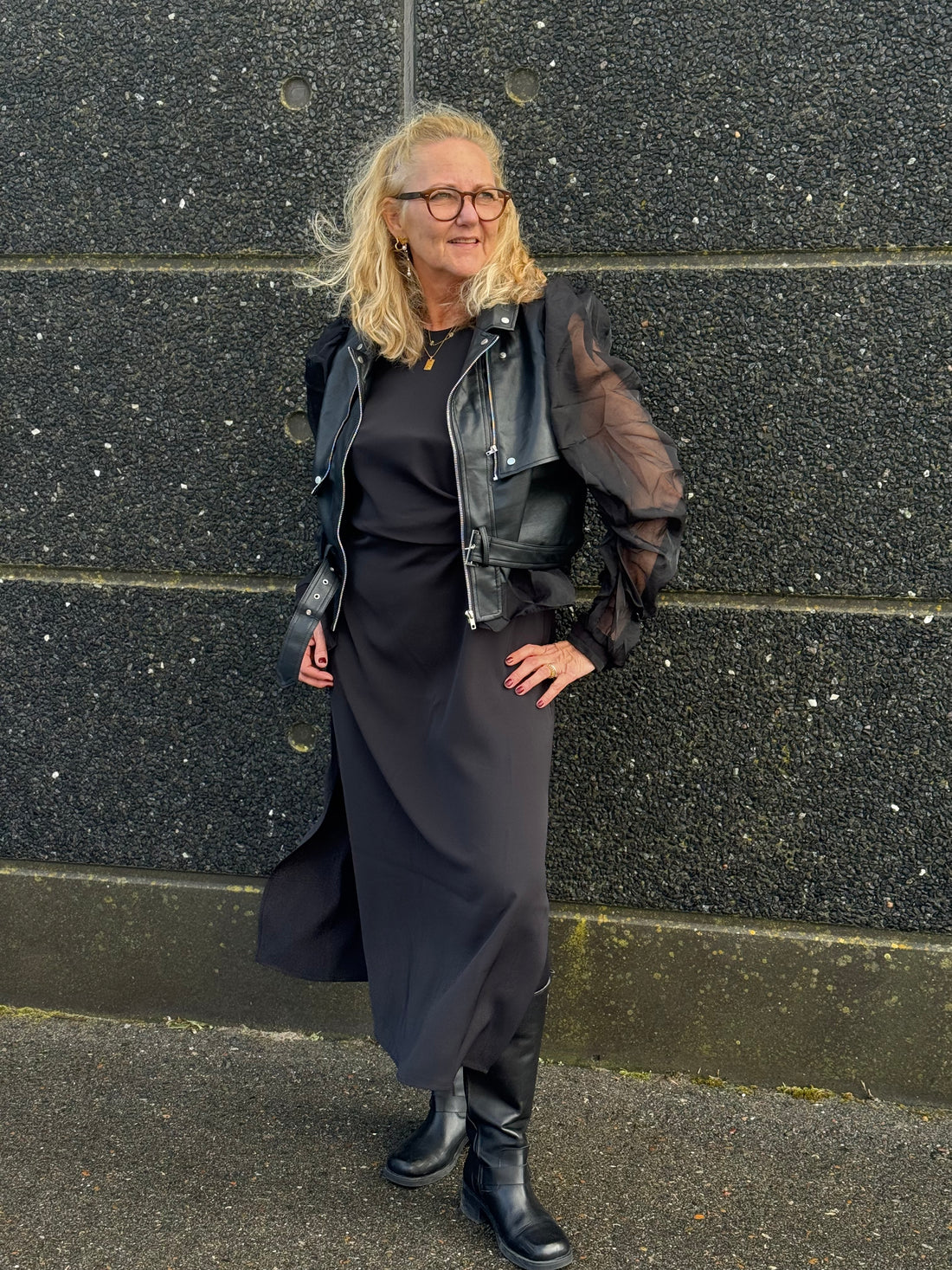 Culture Slinky Aram Dress - Black