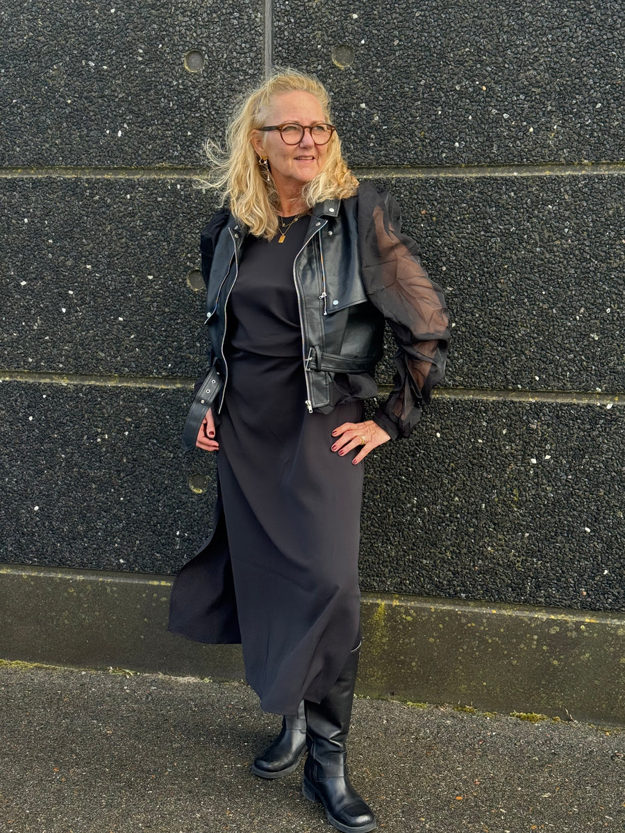 Culture Slinky Aram Dress - Black
