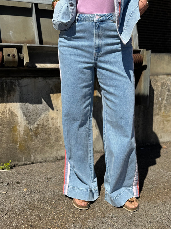 Nümph Malaga HR Wide Jeans - Light Blue Denim