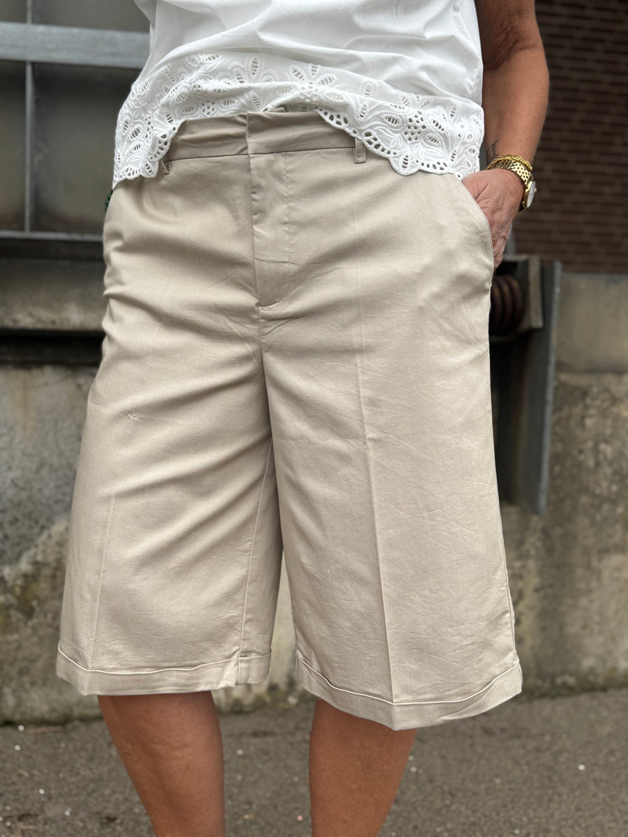 Cream Gia Bermuda Shorts - Feather Grey