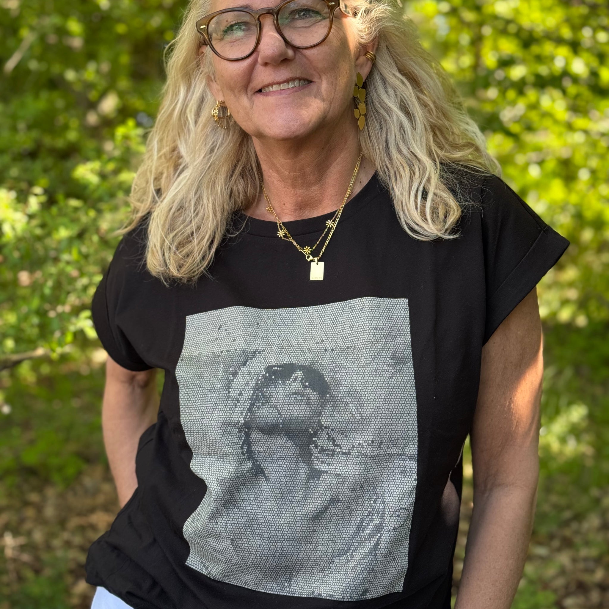 Nü Zilja Tee - Black