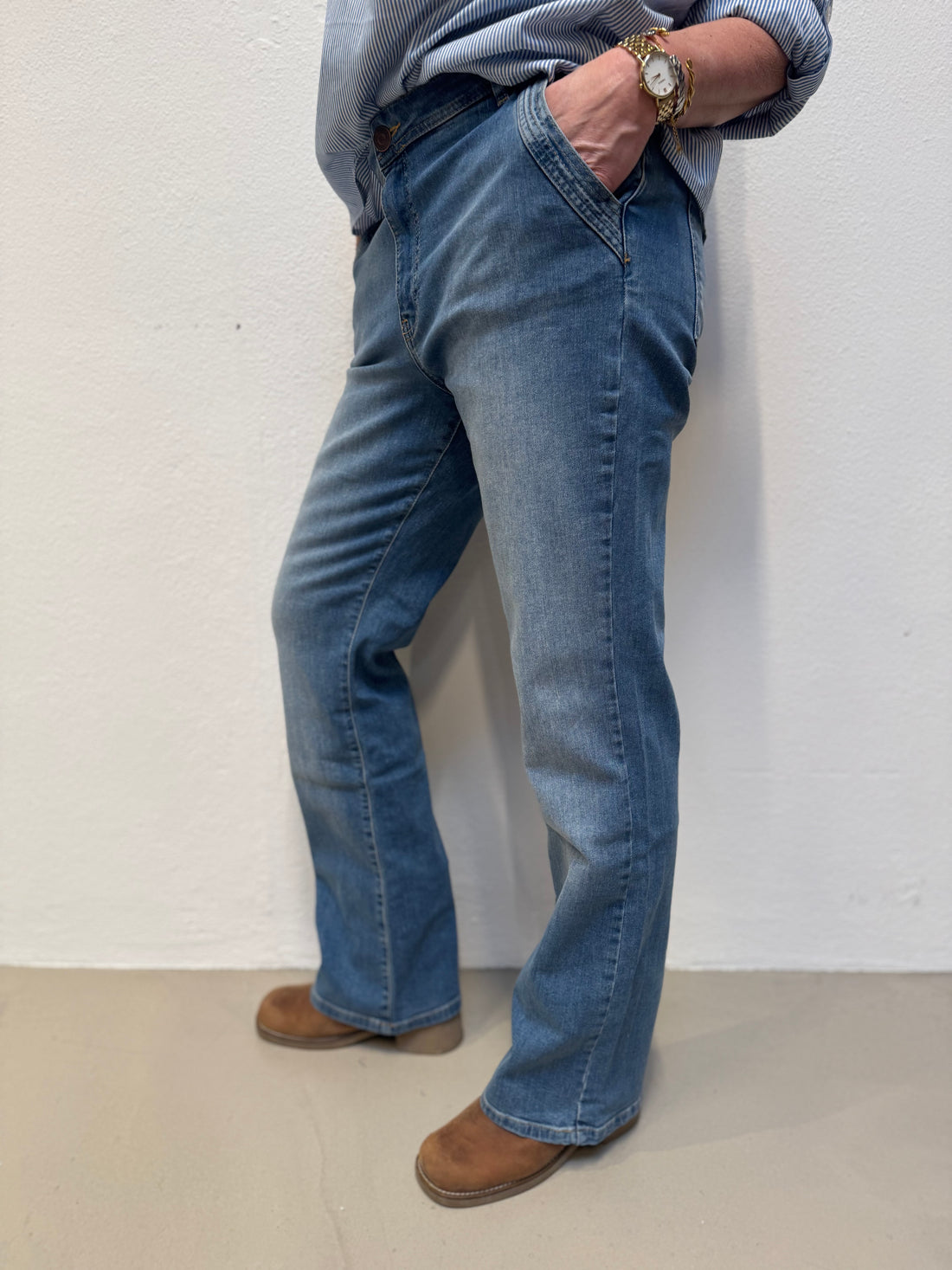 Isay Portofino New Jeans - Light Classic Wash