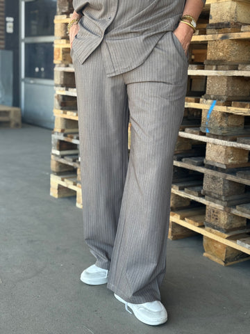 Isay Jessi Basic Pant - Taupe Pinstripe