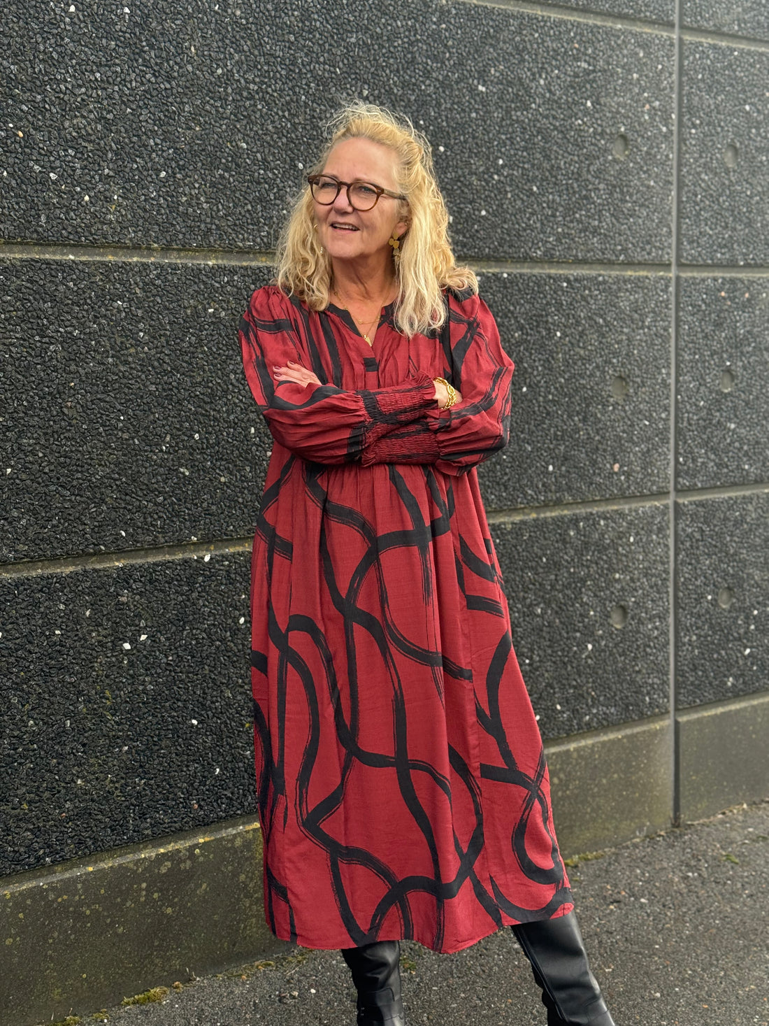 Isay Ane V-Neck Dress - Black On Red