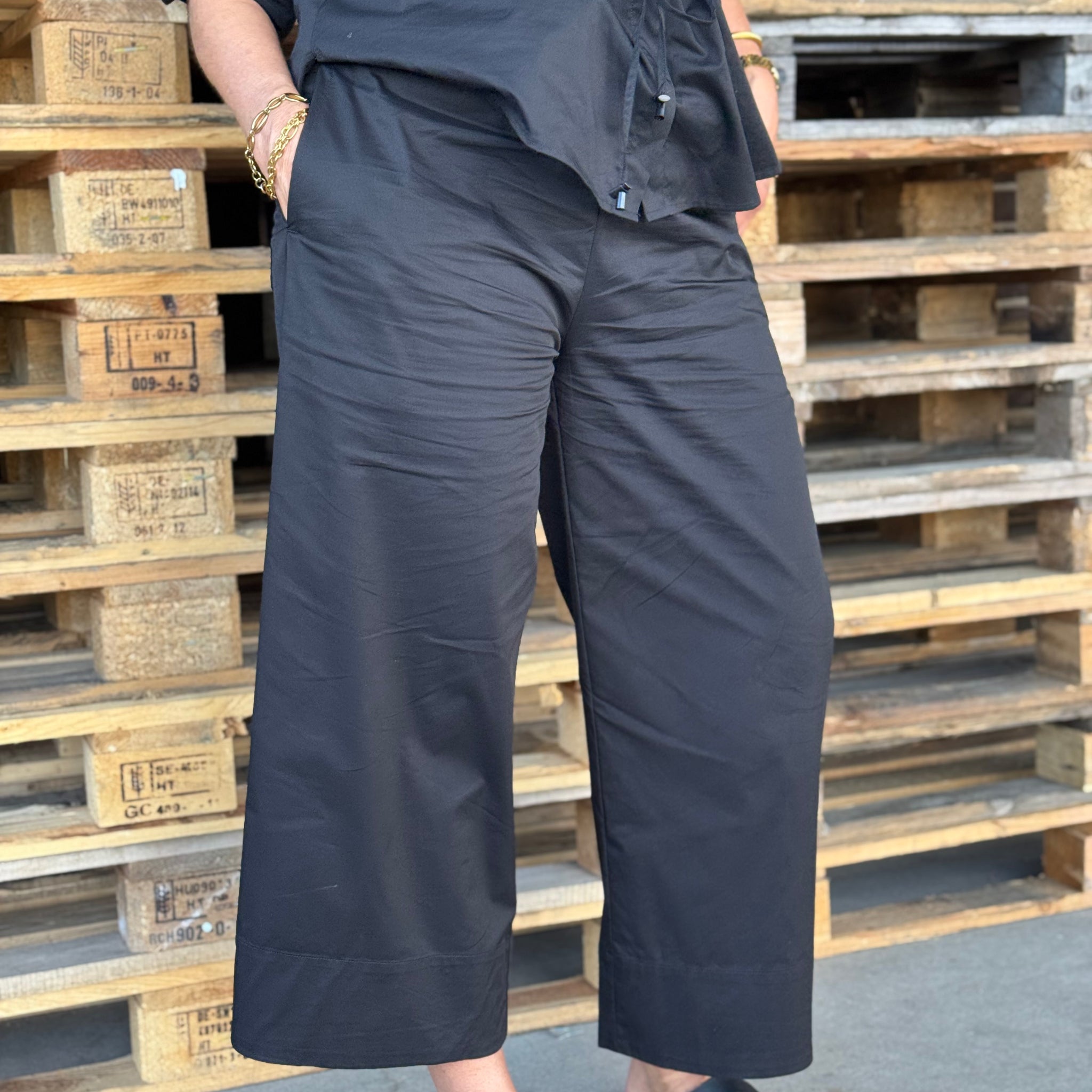 Isay Sigga Pant - Black