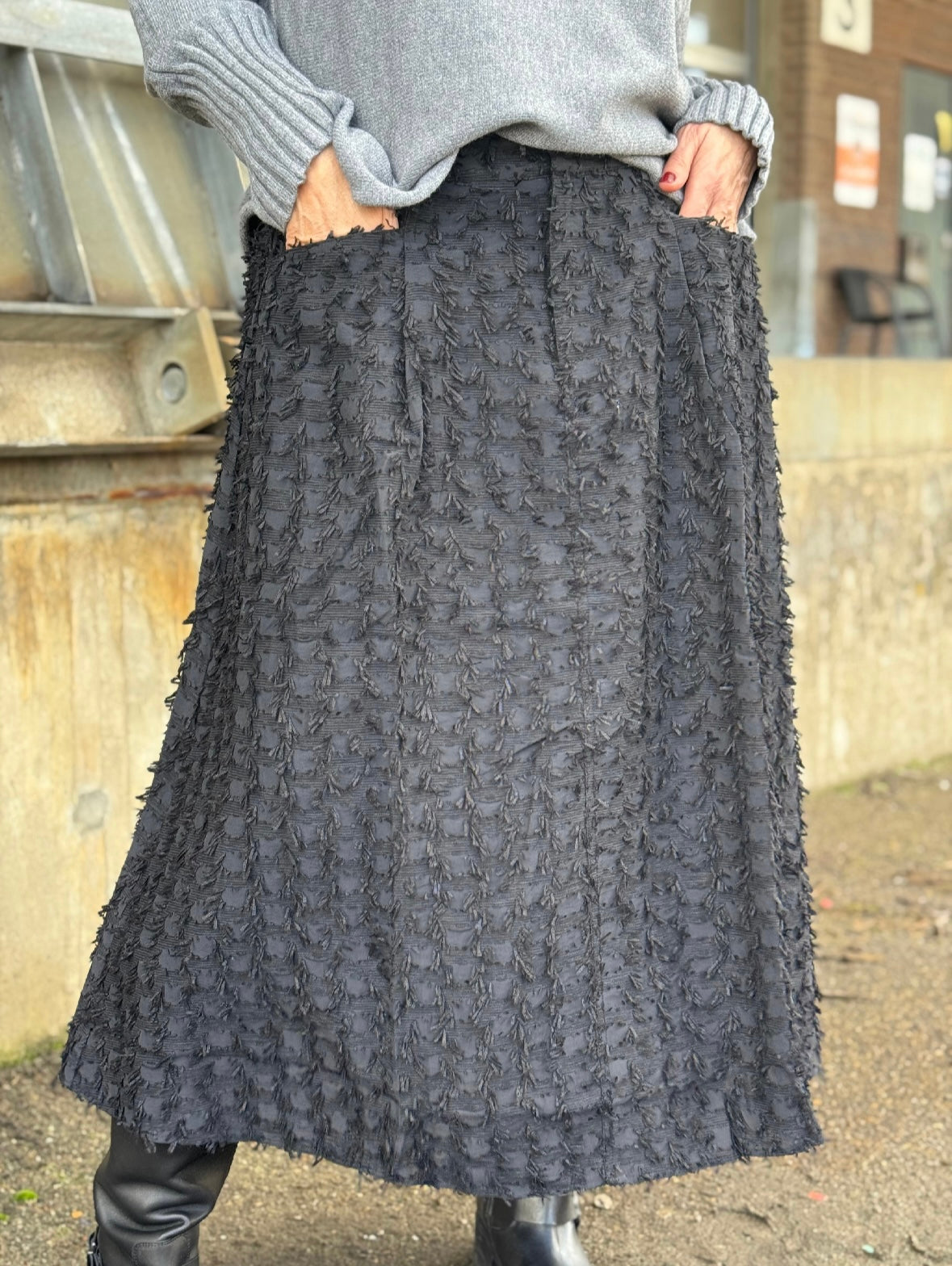 Isay Klaudia Skirt - Black
