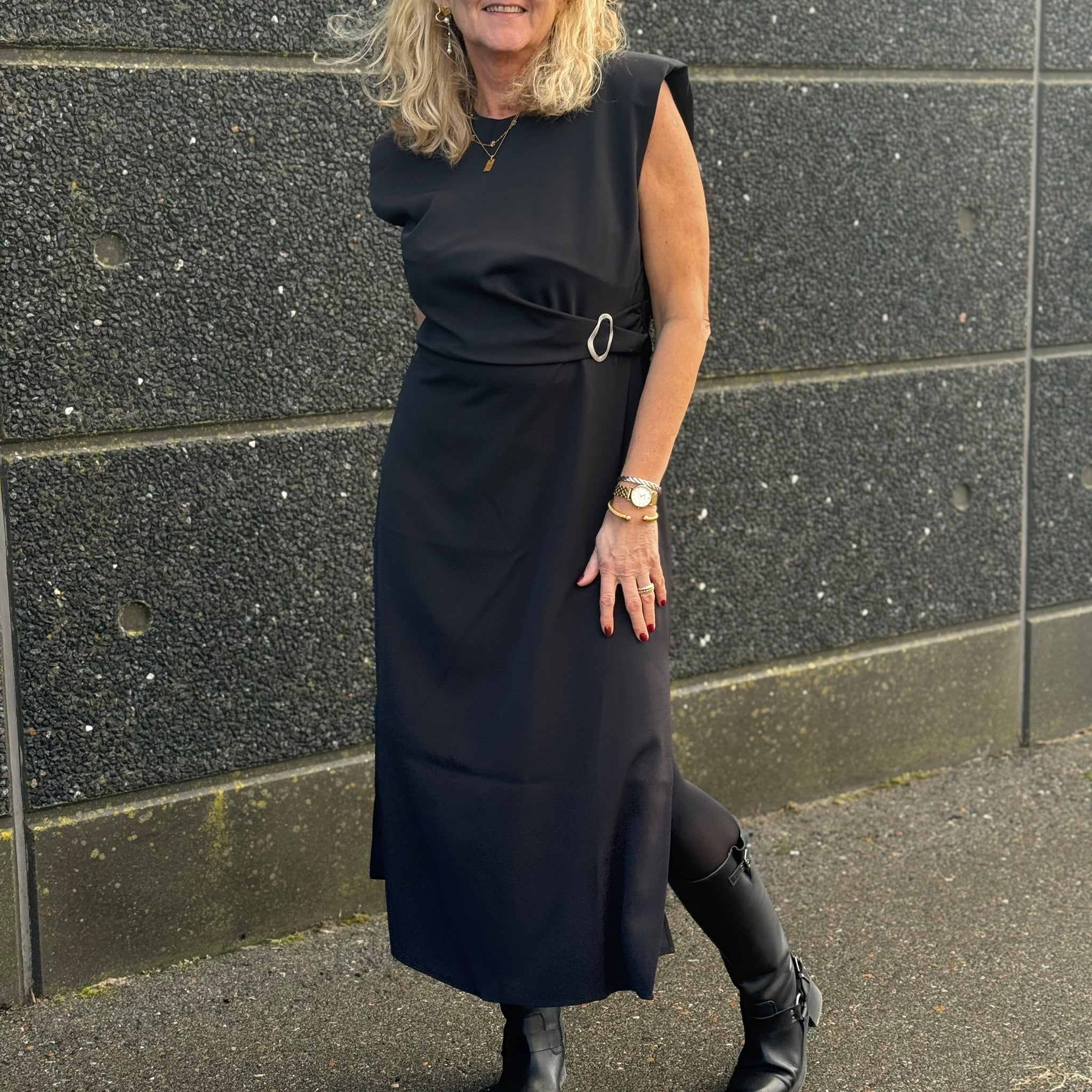 Culture Slinky Aram Dress - Black