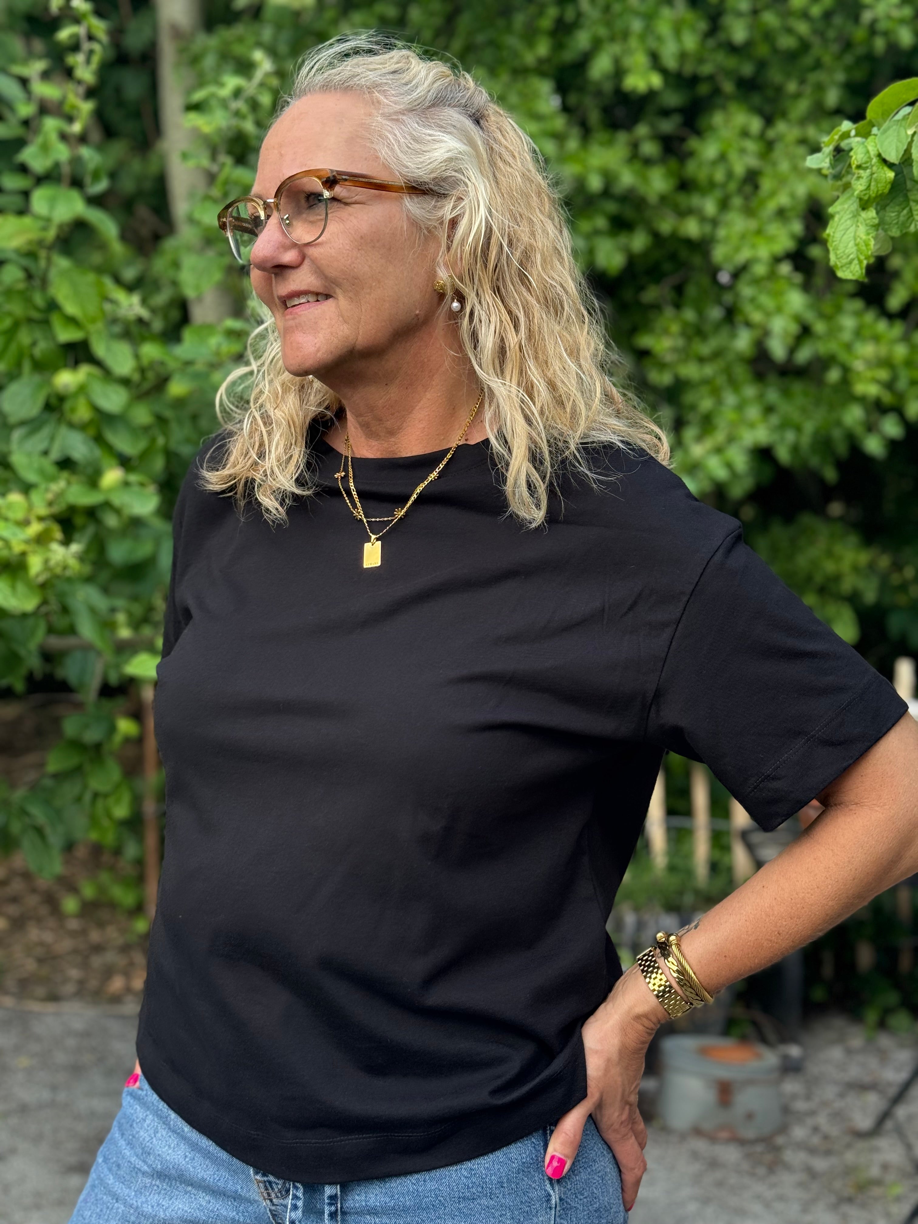 Kaffe Tomina T-shirt - Black | Hurtig levering hos Moster D