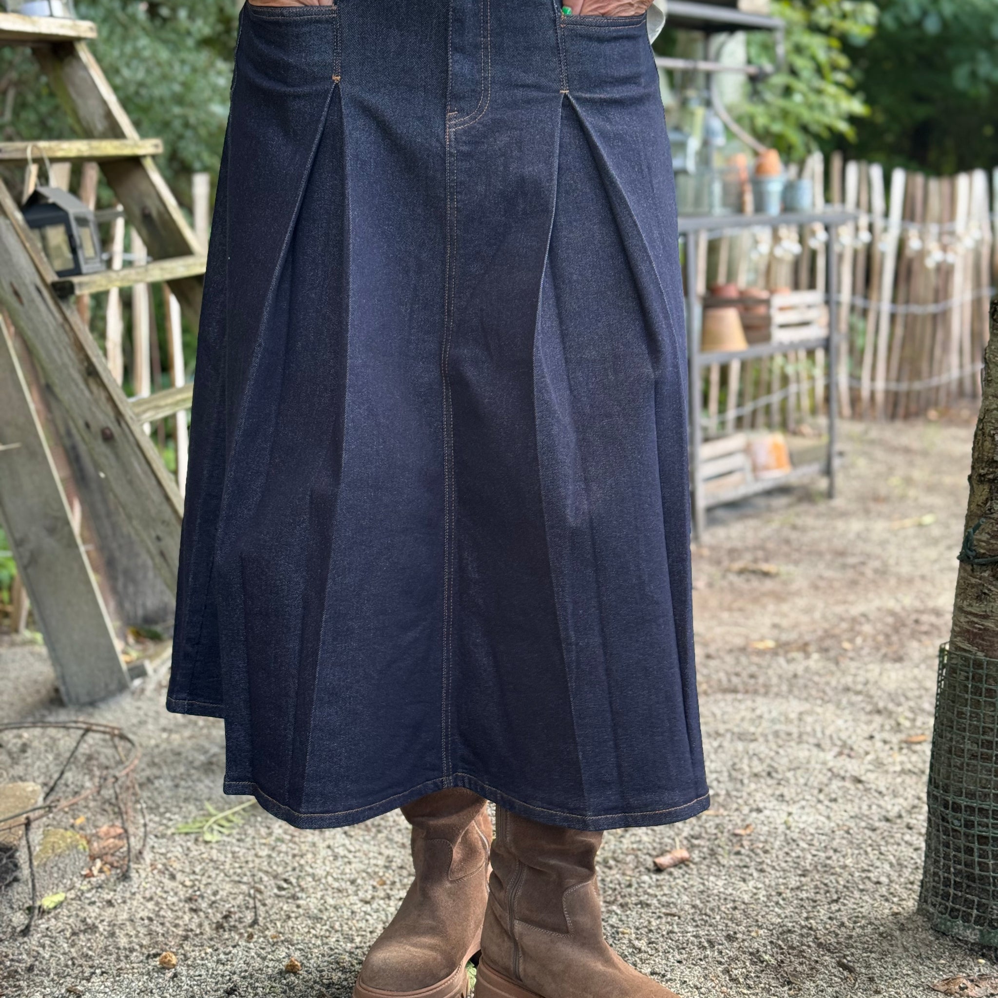 Cream Robina Denim Skirt - Chicago Dark Denim