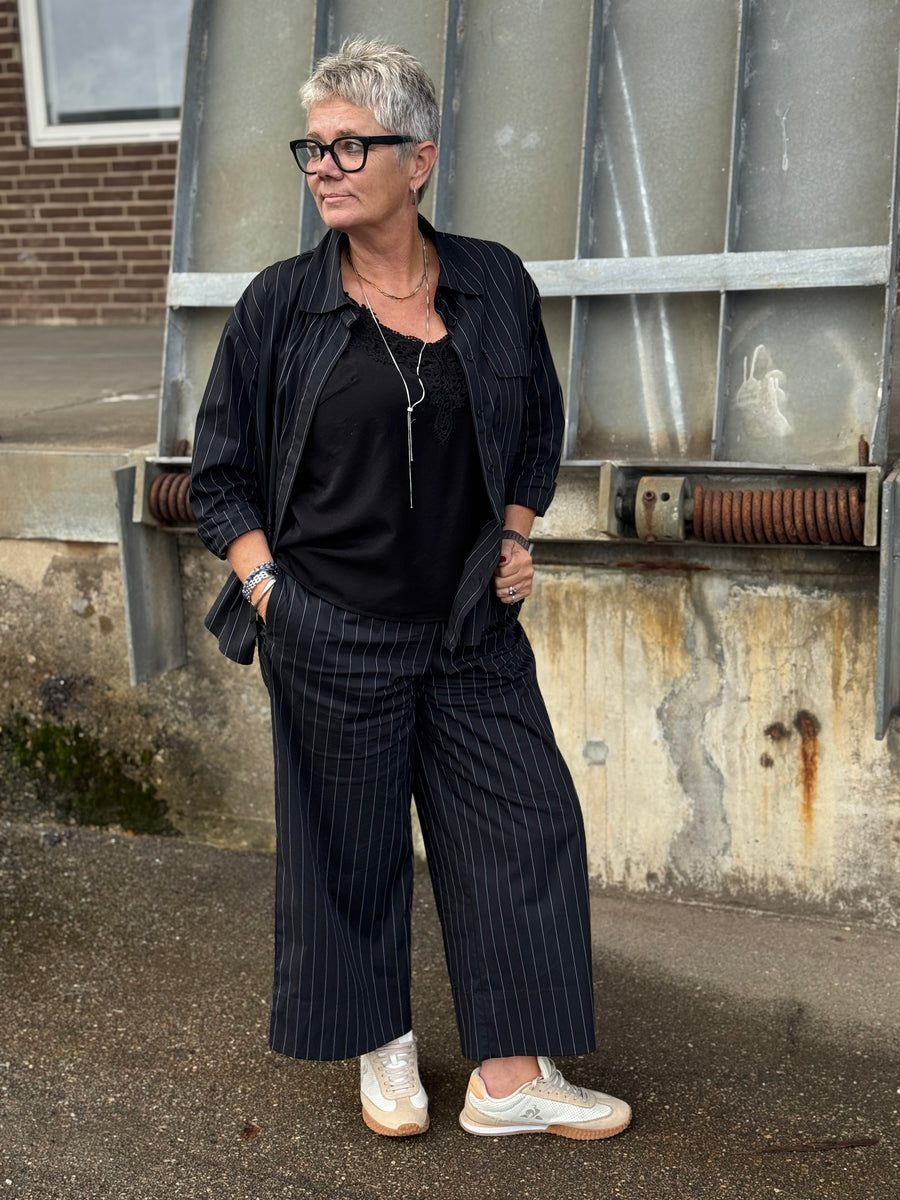 Isay Sigga Striped Jacket - Black Pinstripe