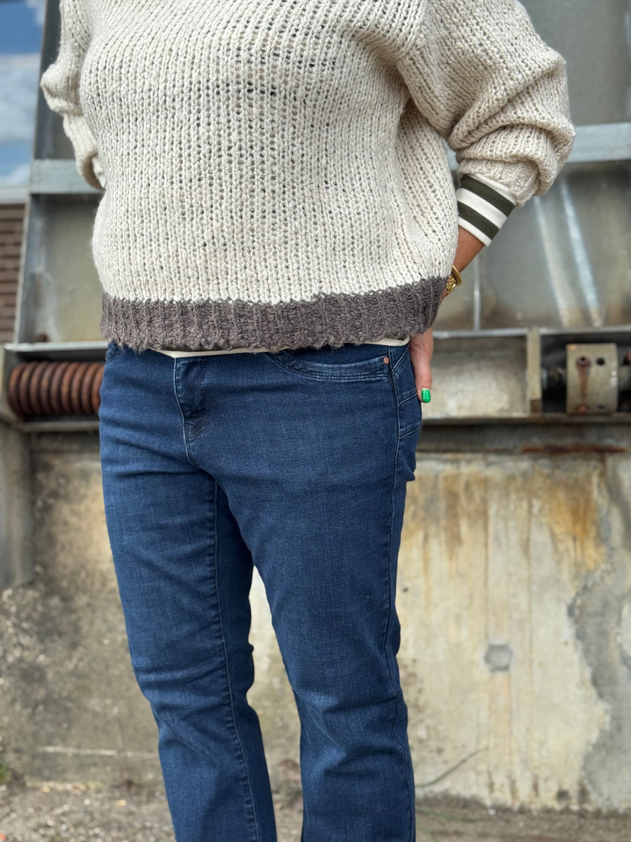Isay Verona Flare Jeans - Dark Basic Wash