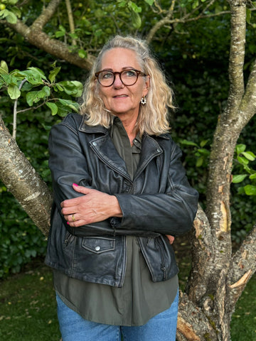 Kaffe Jane Leather Jacket | Kaffe | Køb online hos Moster D – Hurtig levering