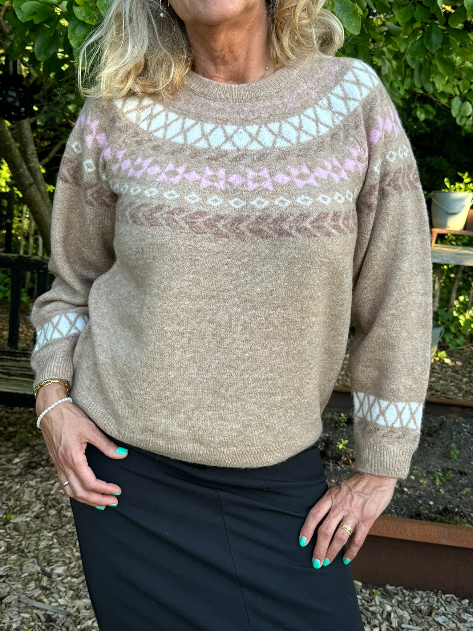 Cream Cherrie Knit Pullover - Portabella