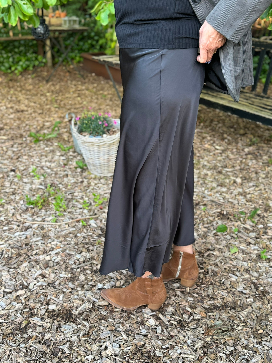 Isay Steff Skirt - Black