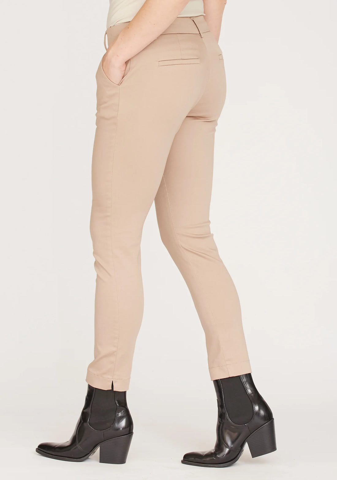 Isay Chino Pant - Dark Sand