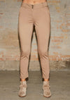 Isay Chino Pant - Potato | Isay | Køb online hos Moster D – Hurtig levering