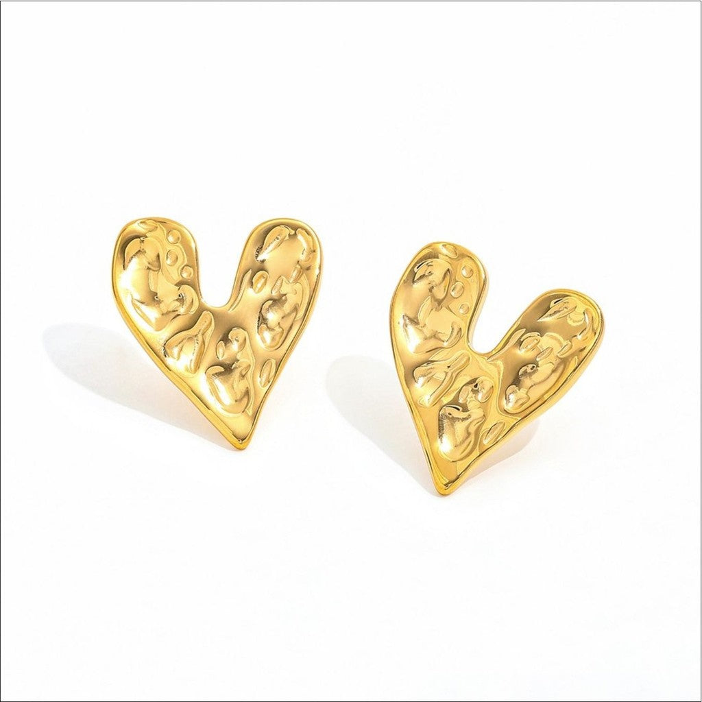 muun studios Liv Heart Studs – 18K Gold Plated Earring 18K Gold Plated