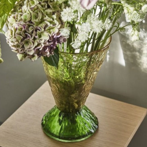 Hübsch Abyss Vase Grøn | Hübsch | Køb online hos Moster D – Hurtig levering