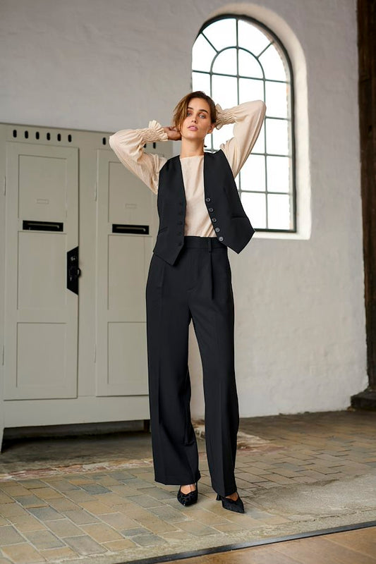 Kaffe KAsakura Waistcoat