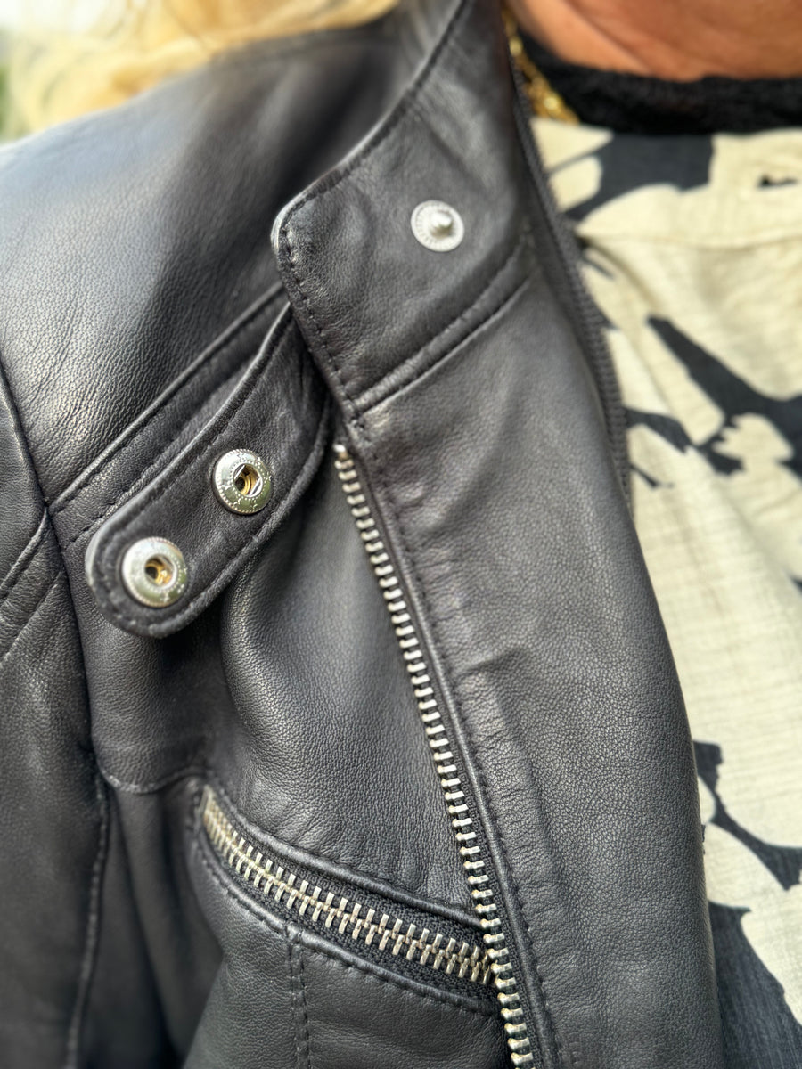 Notyz Biker Jacket with Hood | Notyz | Køb online hos Moster D – Hurtig levering