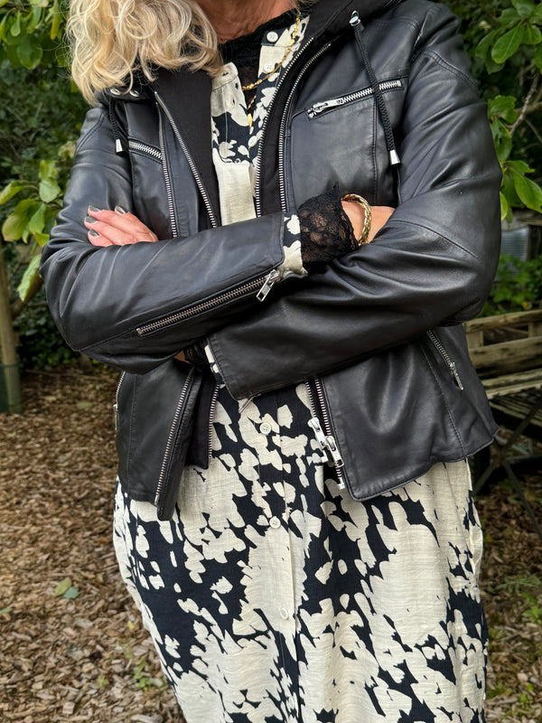 Notyz Biker Jacket with Hood | Notyz | Køb online hos Moster D – Hurtig levering